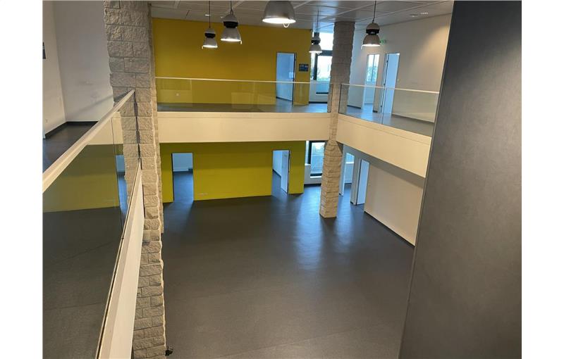Location d'entrepôt de 6 273 m² à Créteil - 94000 photo - 1