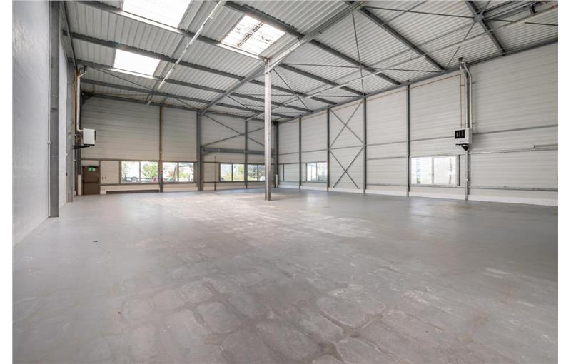 Location d'entrepôt de 1 602 m² à Le Blanc-Mesnil - 93150 photo - 1