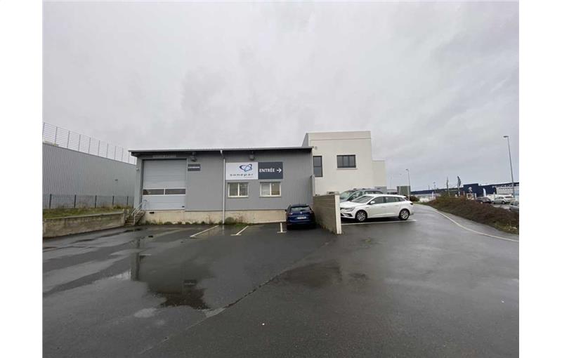 Location d'entrepôt de 592 m² à Saint-Brieuc - 22000 photo - 1