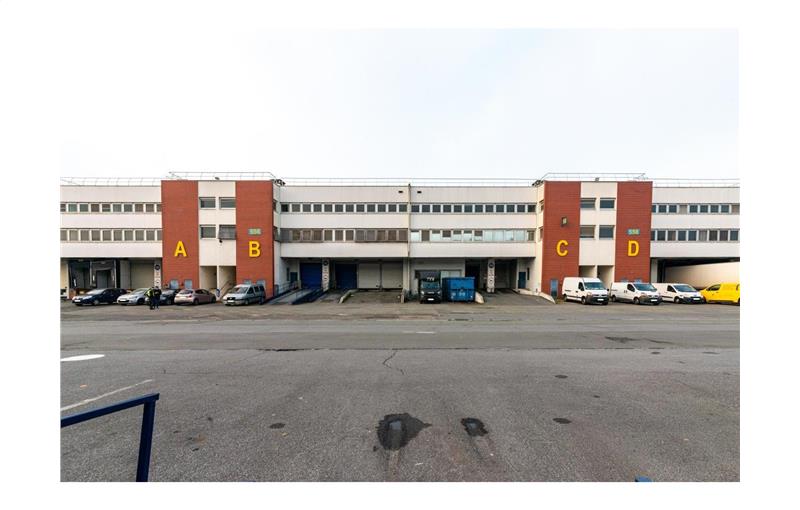 Location d'entrepôt de 4 261 m² à Saint-Ouen - 93400 photo - 1