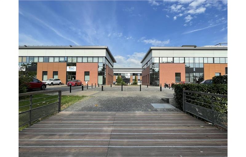 Location d'entrepôt de 1 789 m² à Villeneuve-la-Garenne - 92390 photo - 1