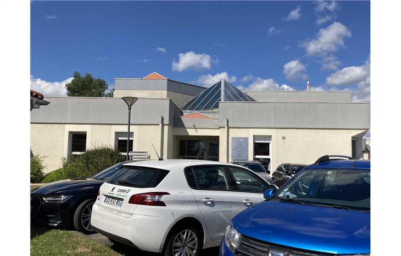 Bureau à vendre de 733 m² à Villefranche-sur-Saône - 69400 photo - 1
