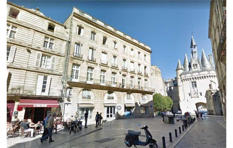 Fonds de commerce café hôtel restaurant à vendre à Bordeaux - 33000 photo - 1