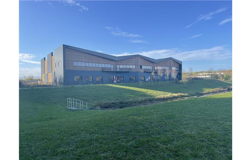 Entrepôt à vendre de 1 842 m² à Moissy-Cramayel - 77550 photo - 1