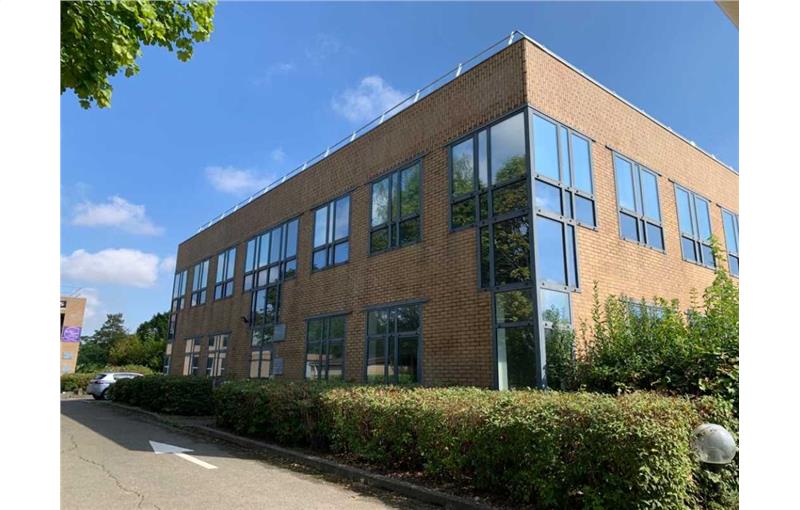 Entrepôt à vendre de 821 m² à Montigny-le-Bretonneux - 78180 photo - 1